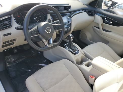 Used 2018 Nissan Rogue Sport SV image 7