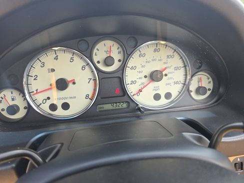 Used 2001 MAZDA MX-5 Miata RWD image 19