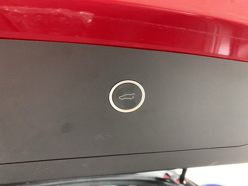 Used 2020 Tesla Model X Long Range image 33