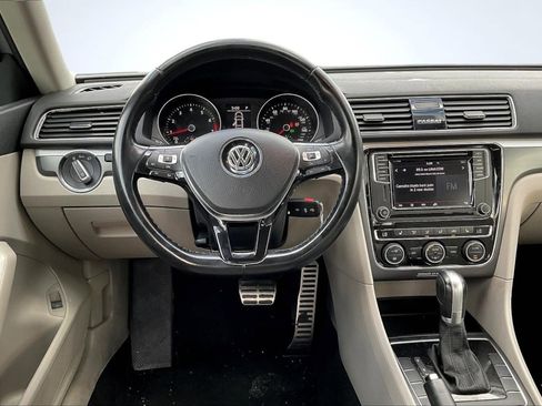 Used 2018 Volkswagen Passat 2.0T S image 5