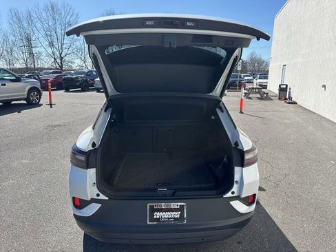 Used 2023 Volkswagen ID.4 Pro S image 11