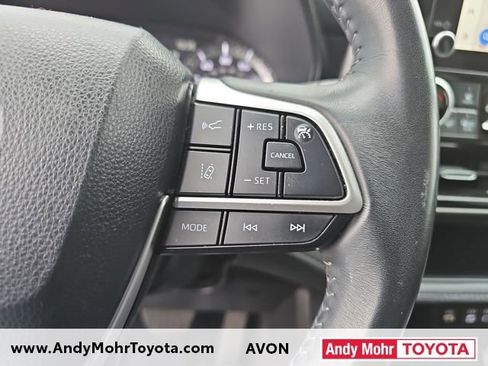 Used 2023 Toyota Highlander LE image 16