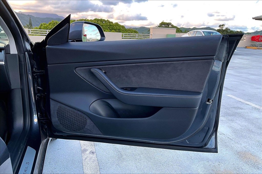 Used 2019 Tesla Model 3 Mid Range RWD image 19