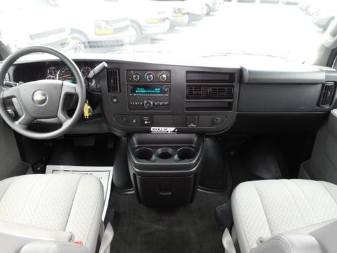 Used 2017 Chevrolet Express 3500 LT w/ LT Preferred Equipment Group RWD image 23