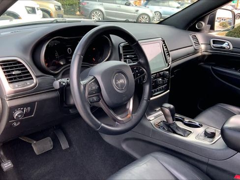Used 2020 Jeep Grand Cherokee Limited X image 16