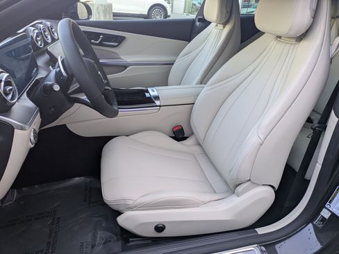 New 2026 Mercedes-Benz CLE 300 4MATIC Coupe image 16