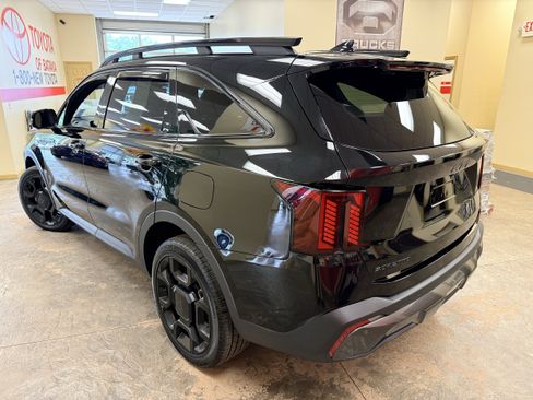 Used 2025 Kia Sorento SX Prestige AWD/4WD image 16