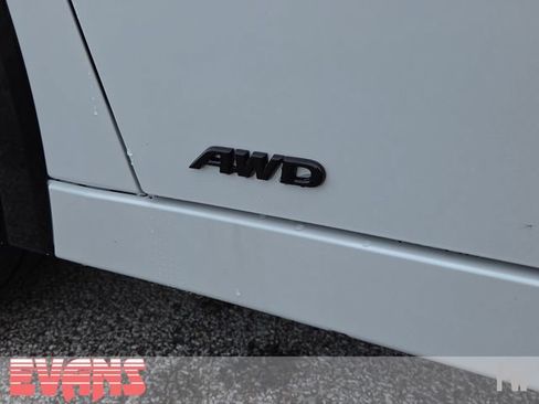 New 2026 Toyota Prius AWD image 4