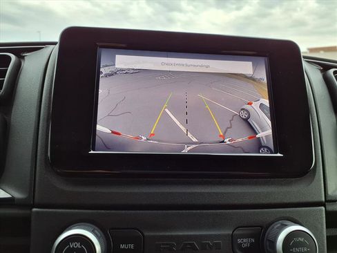 Used 2023 RAM ProMaster 2500 image 4