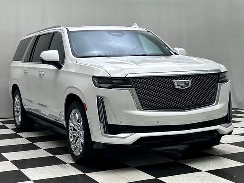 Used 2023 Cadillac Escalade ESV Premium Luxury Platinum w/ LPO, Radiant Package AWD/4WD image 2