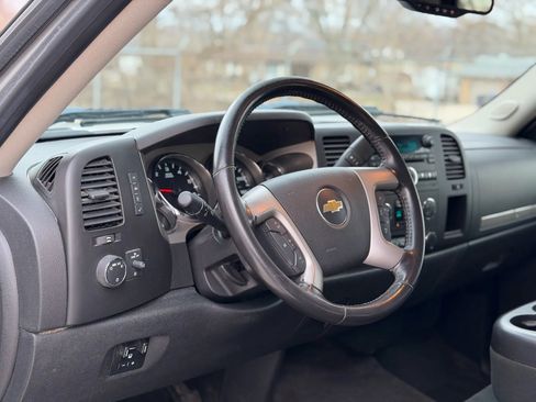 Used 2014 Chevrolet Silverado 2500 LT w/ Interior Plus Package image 10