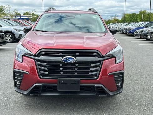 Certified 2025 Subaru Ascent Onyx Edition w/ Onyx Package AWD/4WD image 2