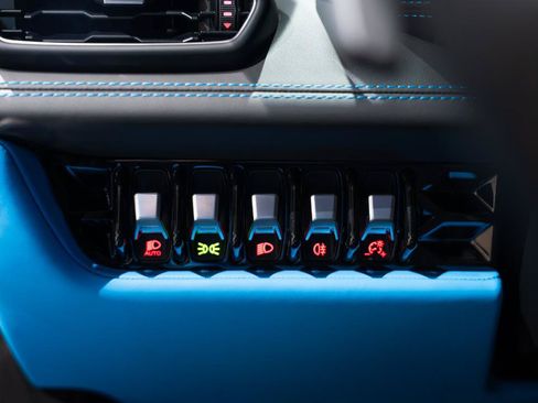 Used 2023 Lamborghini Huracan Tecnica RWD image 22