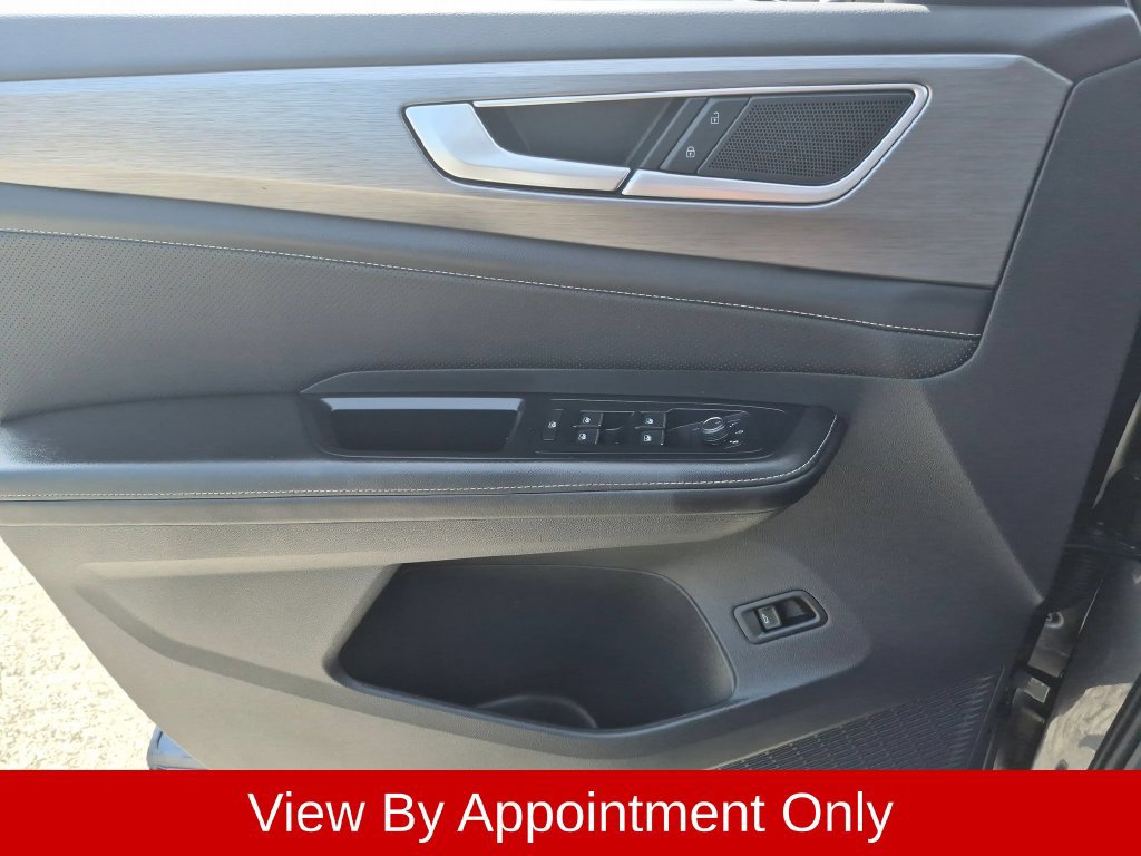Used 2025 Volkswagen Atlas Cross Sport SE FWD image 22