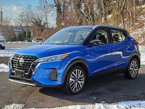 Certified 2024 Nissan Kicks SV image 3