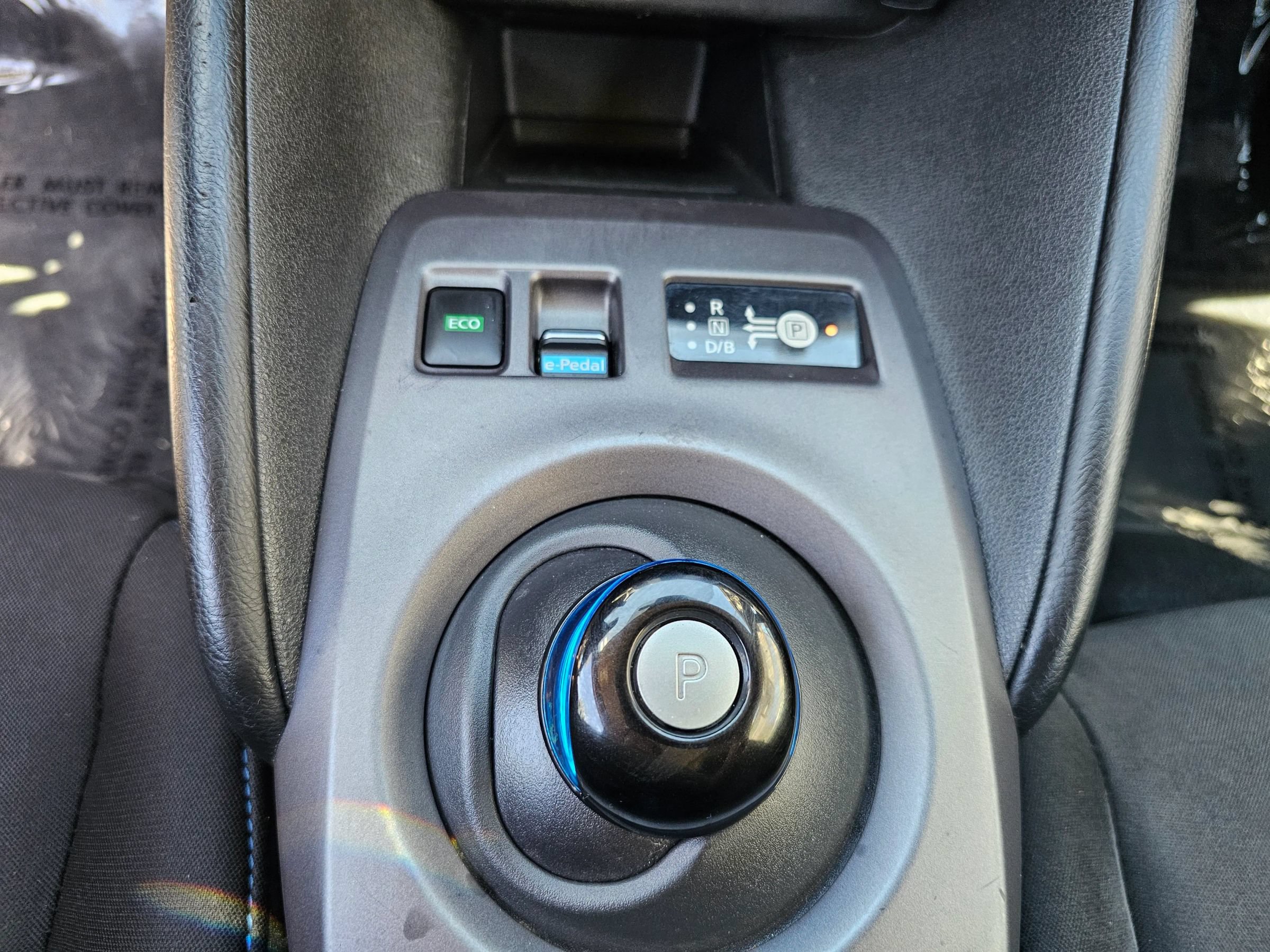 Used 2024 Nissan Leaf S FWD image 15