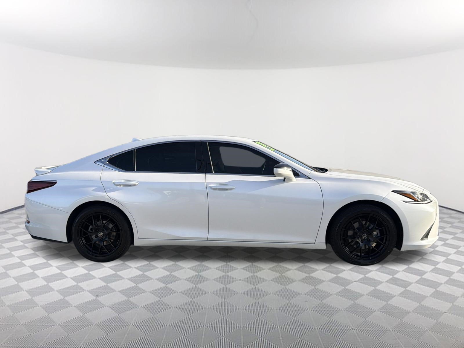 Used 2021 Lexus ES 350 w/ Premium Package FWD image 17