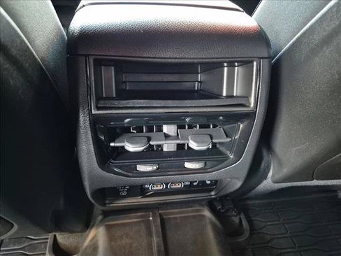 Used 2022 Jeep Grand Cherokee Trailhawk AWD/4WD image 16