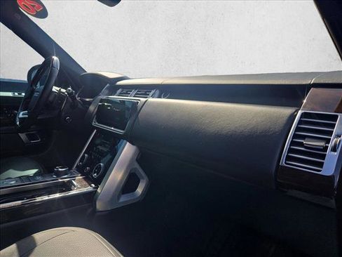 Used 2020 Land Rover Range Rover HSE image 22