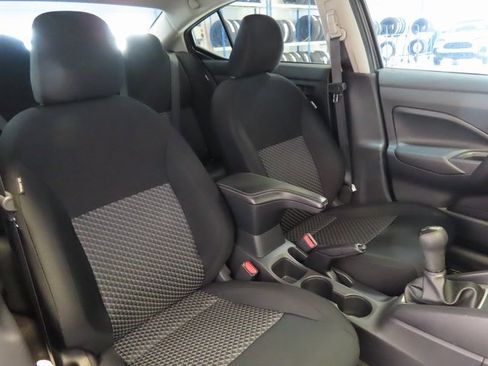 Used 2023 Nissan Versa S image 6