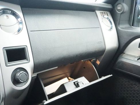 Used 2017 Ford Expedition EL XLT w/ Equipment Group 202A image 33