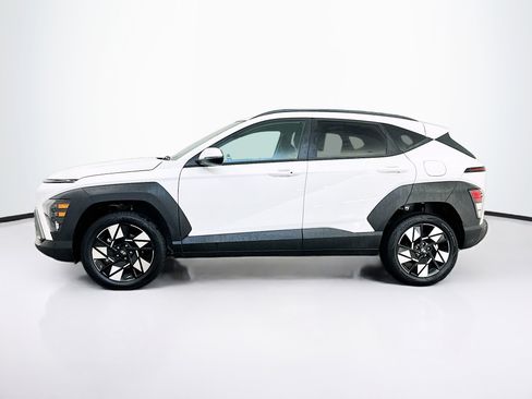 Used 2025 Hyundai Kona SEL AWD/4WD image 4