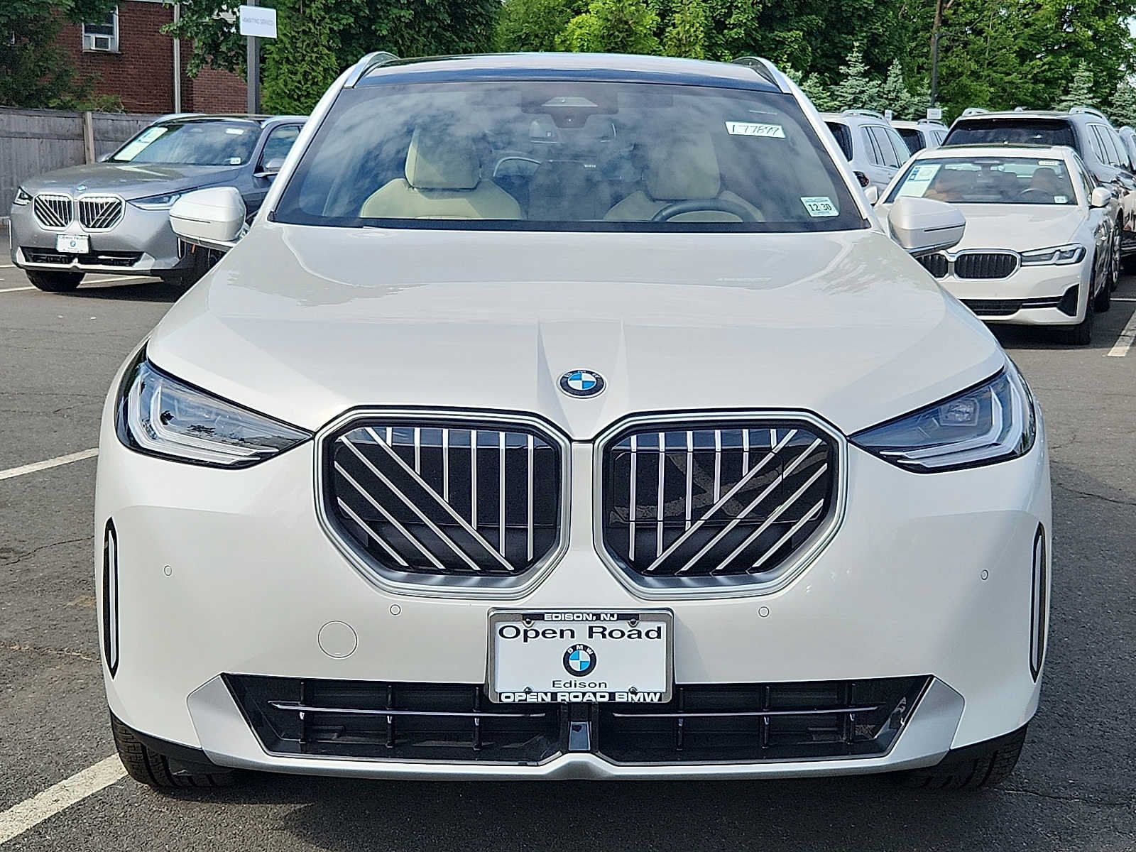 Used 2026 BMW X3 xDrive30i w/ Convenience Package AWD/4WD image 2