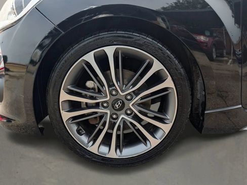 Used 2016 Hyundai Veloster Turbo FWD image 9