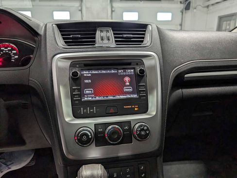 Used 2016 GMC Acadia SLE image 32