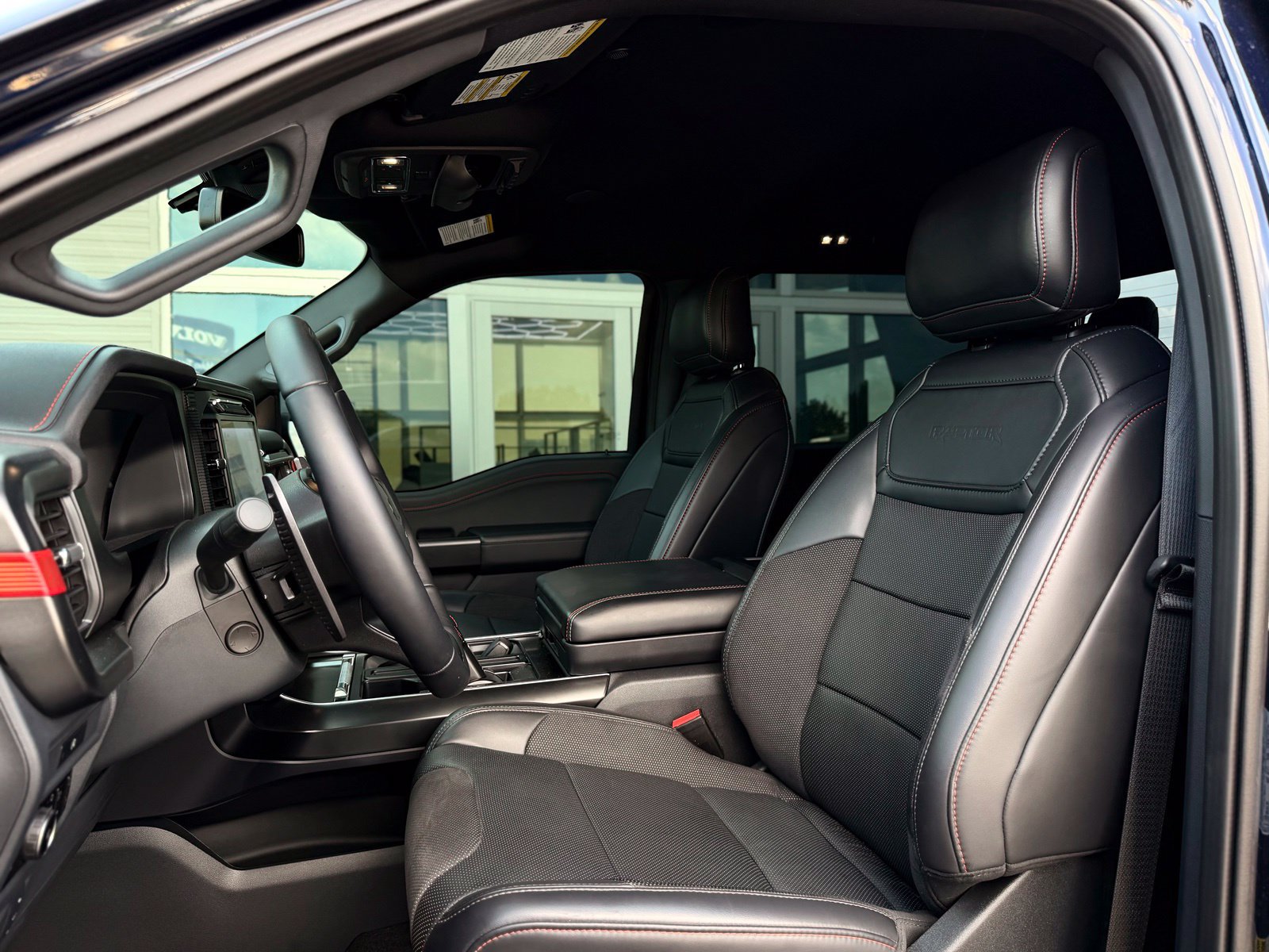 Used 2025 Ford F150 Raptor AWD/4WD image 19