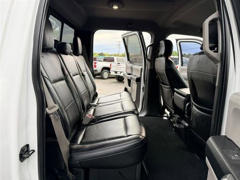 Used 2017 Ford F250 XLT w/ Camper Package AWD/4WD image 17