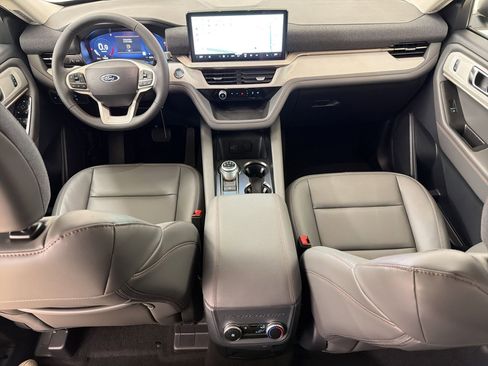 New 2026 Ford Explorer Active image 15