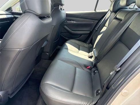 Used 2023 MAZDA MAZDA3 s FWD image 14