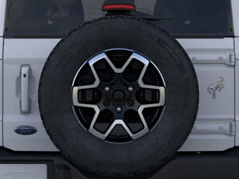 New 2025 Ford Bronco Outer Banks AWD/4WD image 22
