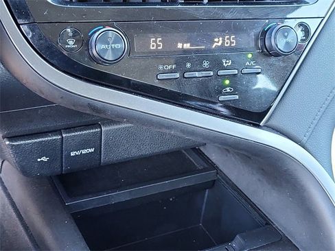 Used 2024 Toyota Camry LE image 14