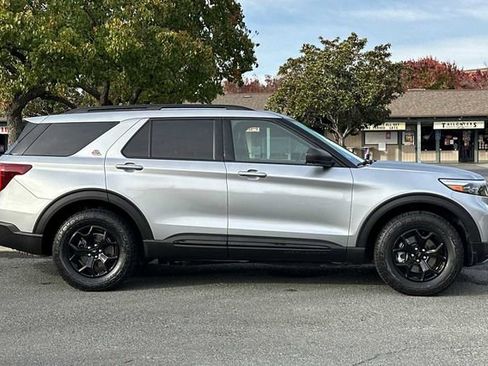 Used 2022 Ford Explorer Timberline image 7