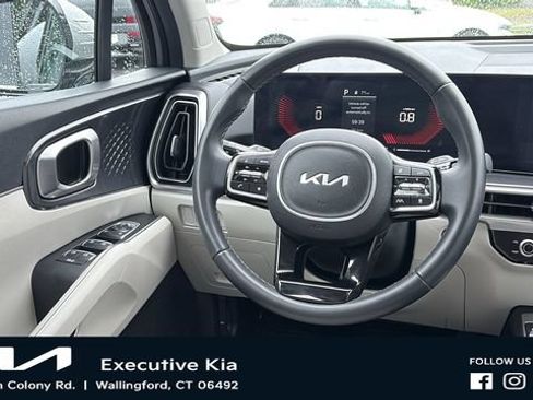 Certified 2025 Kia Sorento S w/ Panoramic Sunroof Package FWD image 25