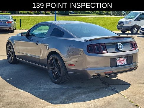 Used 2014 Ford Mustang Coupe RWD image 3