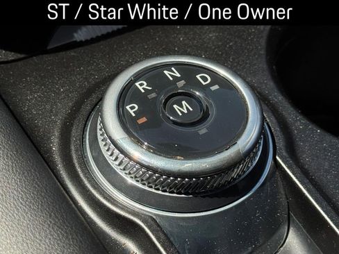 Used 2025 Ford Explorer ST AWD/4WD image 26