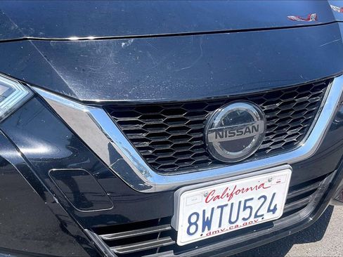 Used 2021 Nissan Versa S FWD image 28