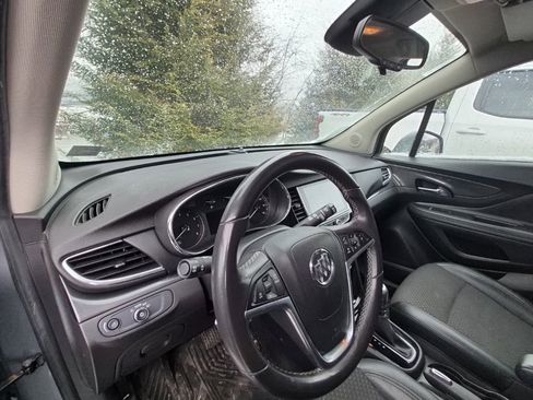 Used 2019 Buick Encore Preferred image 10