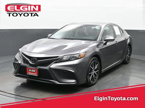 Used 2023 Toyota Camry SE FWD image 1