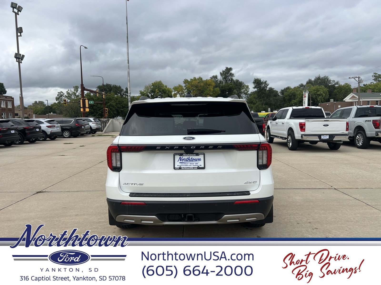 Used 2026 Ford Explorer Active w/ Active Comfort Package AWD/4WD image 7