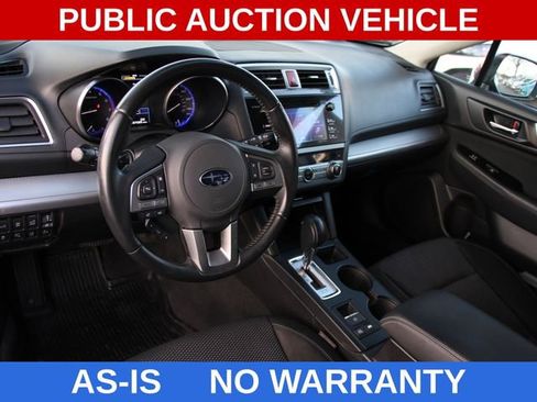 Used 2017 Subaru Outback 2.5i Premium image 4