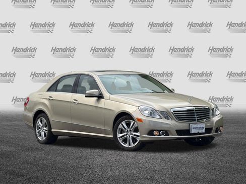 Used 2010 Mercedes-Benz E 350 Sedan image 2