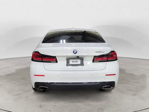 Used 2023 BMW 530e w/ Executive Package image 4