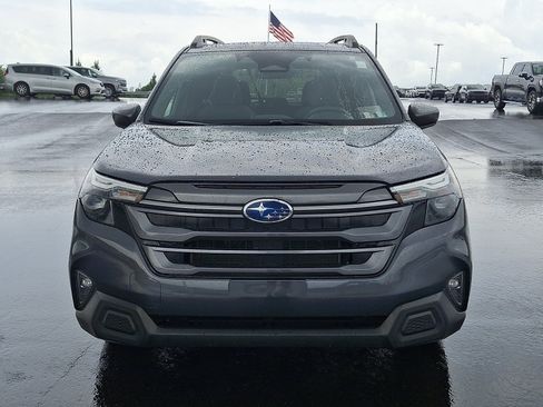 Certified 2025 Subaru Forester Premium AWD/4WD image 2