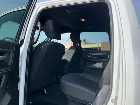 Certified 2025 RAM 2500 Big Horn AWD/4WD image 24
