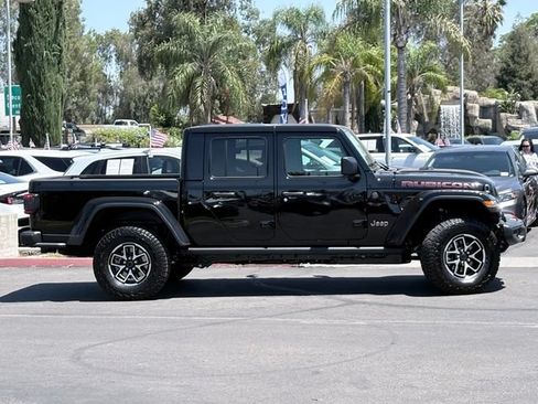 New 2026 Jeep Gladiator Rubicon w/ Safety Group AWD/4WD image 3