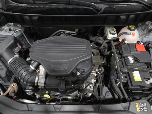 Used 2017 Cadillac XT5 Luxury w/ Driver Awareness Package image 22